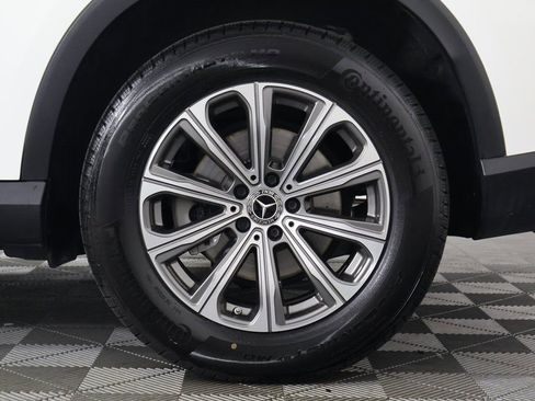 Certified 2023 Mercedes-Benz GLC 300 image 16