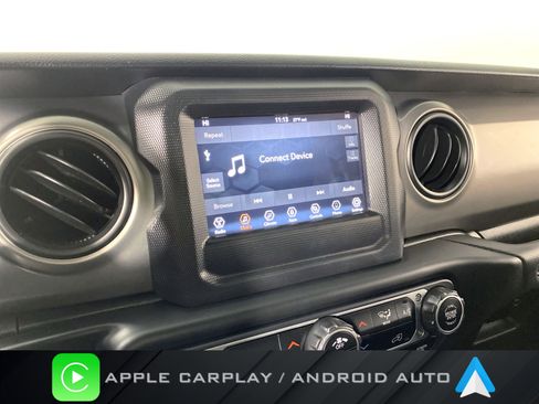 Used 2021 Jeep Gladiator Willys image 2