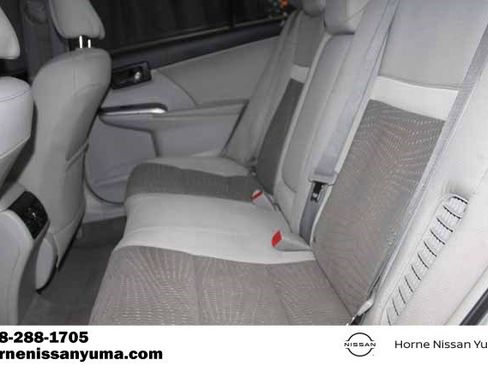 Used 2012 Toyota Camry XLE w/ Convenience Pkg image 5