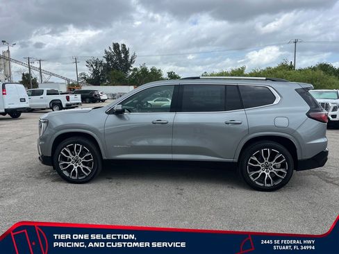 New 2026 GMC Acadia Denali Ultimate w/ LPO, Floor Liner Package AWD/4WD image 4