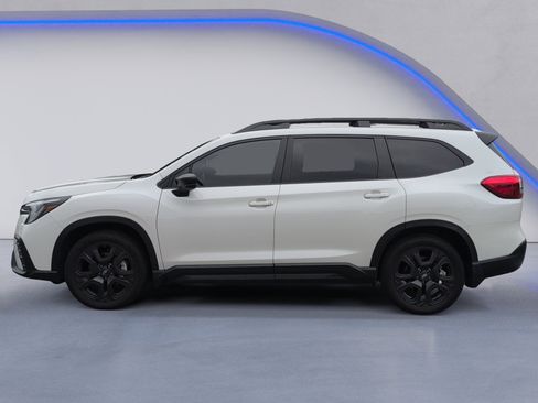 Used 2024 Subaru Ascent Onyx Edition AWD/4WD image 3