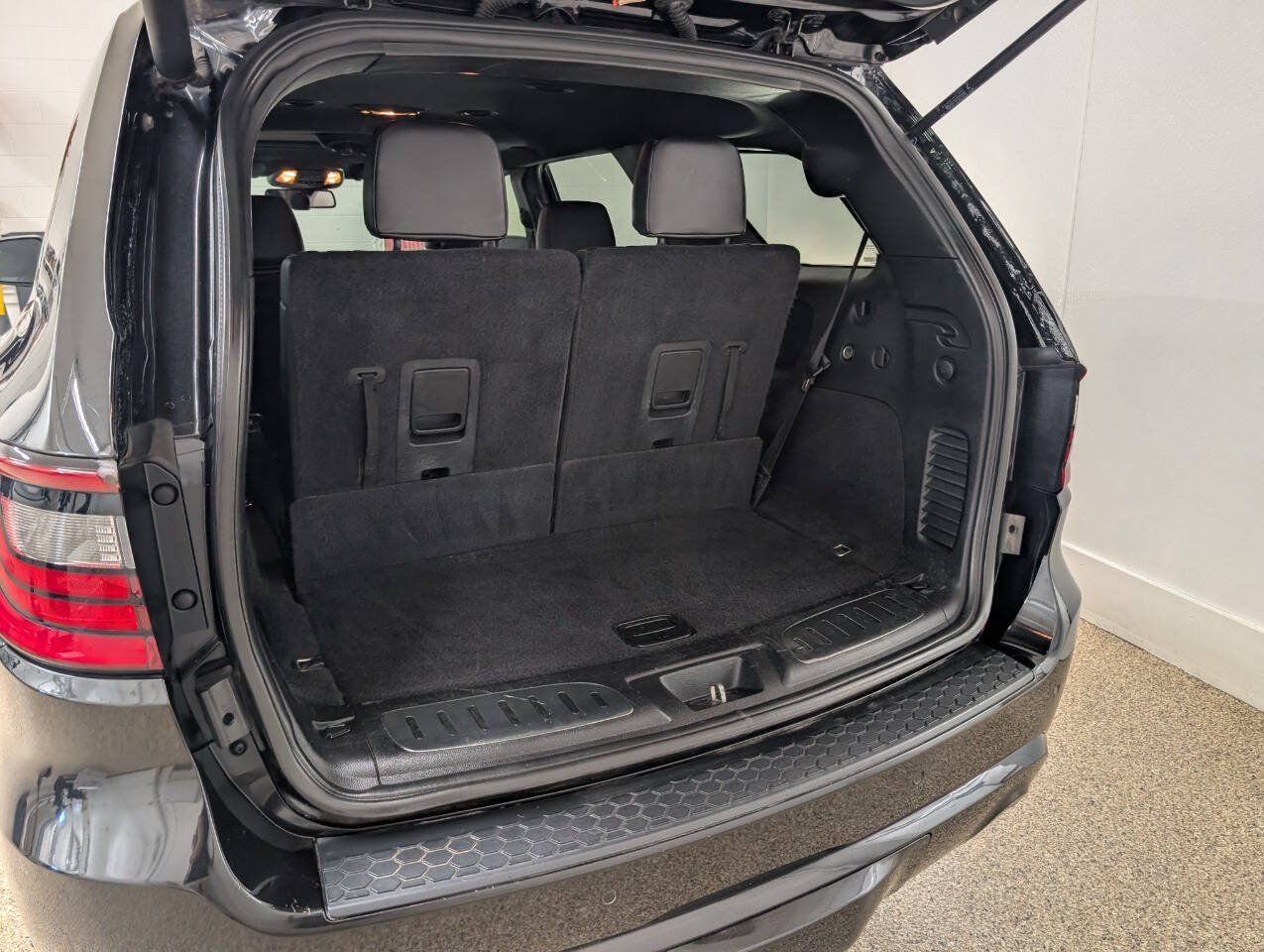 Used 2014 Dodge Durango R/T w/ Technology Group AWD/4WD image 15