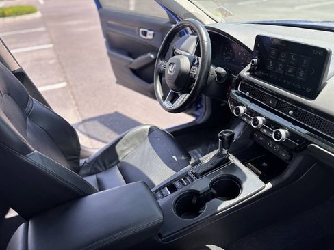 Used 2022 Honda Civic Touring image 27