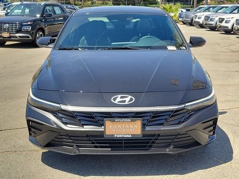 New 2026 Hyundai Elantra SEL Sport FWD image 32