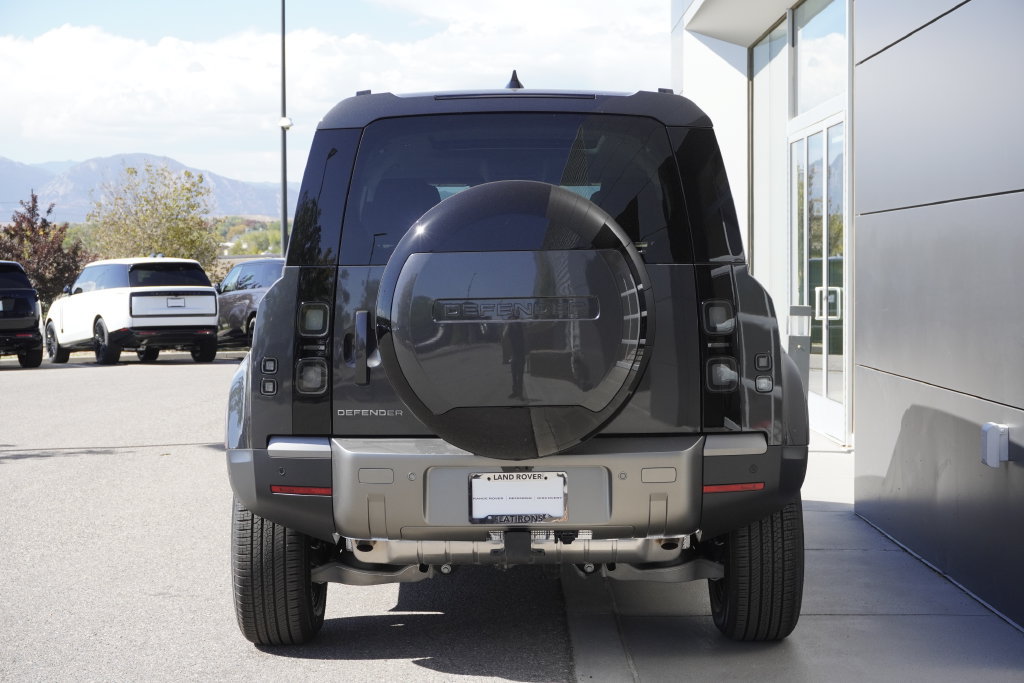 New 2026 Land Rover Defender 110 S AWD/4WD image 6