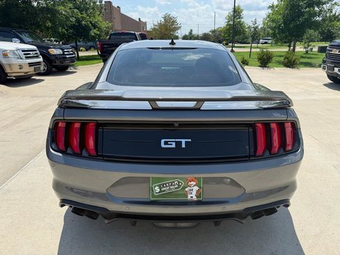 Used 2021 Ford Mustang GT Premium w/ GT Performance Package RWD image 5