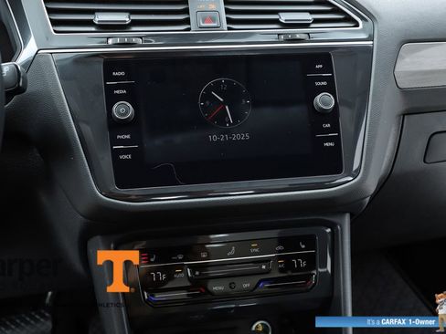 Used 2024 Volkswagen Tiguan SE image 62