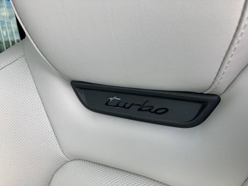 Used 2025 Porsche Macan Turbo Electric AWD/4WD image 10