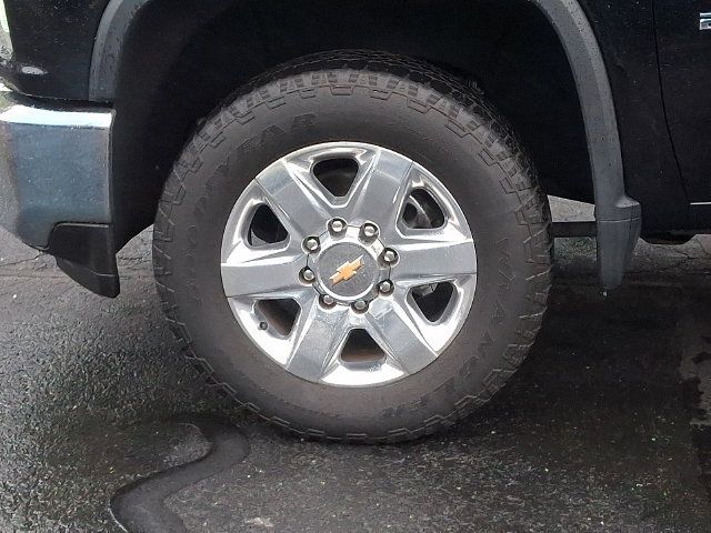 Used 2023 Chevrolet Silverado 2500 LTZ w/ Z71 Off-Road Package AWD/4WD image 8
