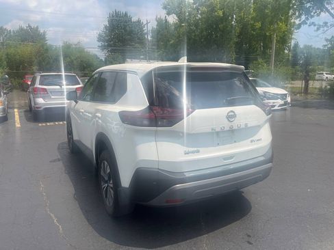 Used 2023 Nissan Rogue SV AWD/4WD image 19
