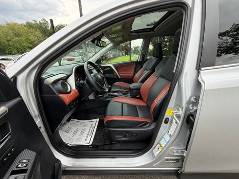 Used 2015 Toyota RAV4 Limited w/ Technology Package AWD/4WD image 10