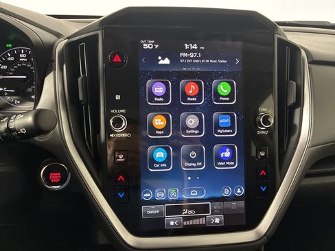 Used 2025 Subaru Crosstrek 2.0i Premium image 17