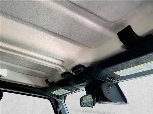 Used 2022 Jeep Wrangler Sport AWD/4WD image 16