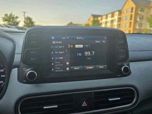 Used 2020 Hyundai Kona Limited FWD image 26