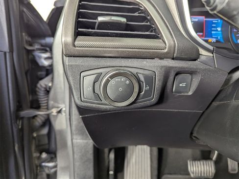 Used 2020 Ford Fusion SE image 20