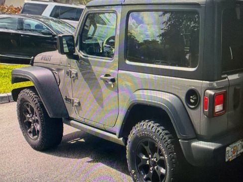 Used 2021 Jeep Wrangler Sport AWD/4WD image 9