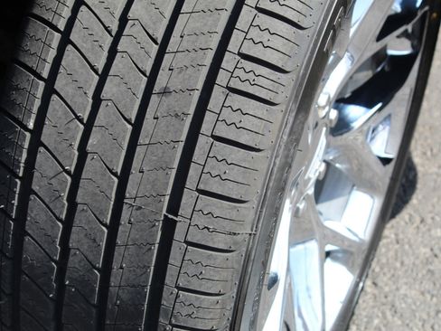 Used 2019 Cadillac Escalade Premium Luxury image 20