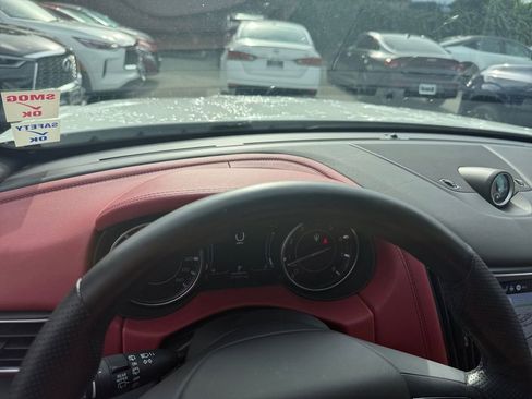 Used 2022 Maserati Levante Modena image 25