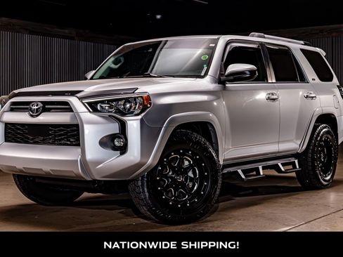 Used 2022 Toyota 4Runner SR5 image 4