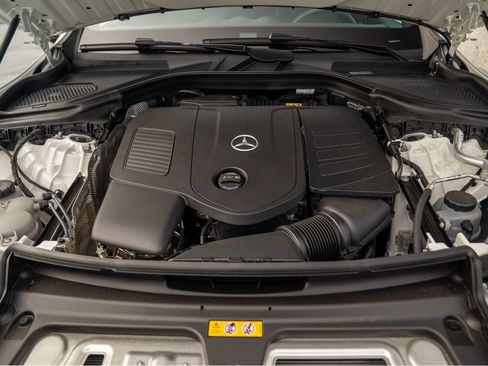 Certified 2026 Mercedes-Benz GLC 300 4MATIC image 29