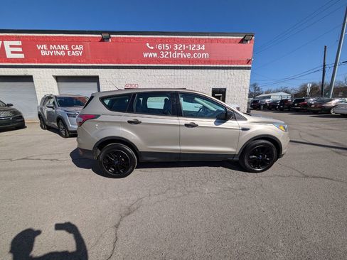 Used 2017 Ford Escape S image 5