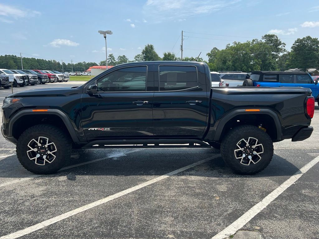 Used 2025 GMC Canyon AT4 w/ AT4X Package AWD/4WD image 23