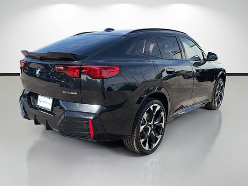 New 2026 BMW X2 xDrive28i w/ Technology Package AWD/4WD image 3
