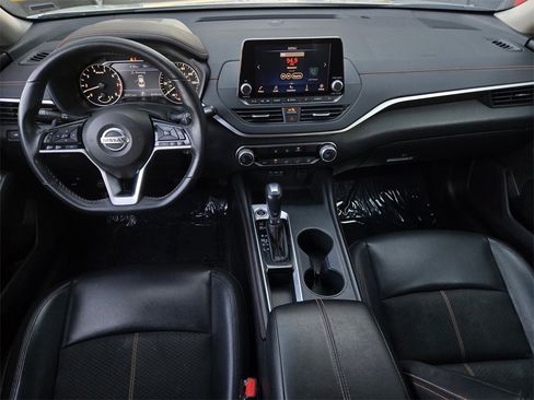 Used 2021 Nissan Altima 2.5 SR image 14