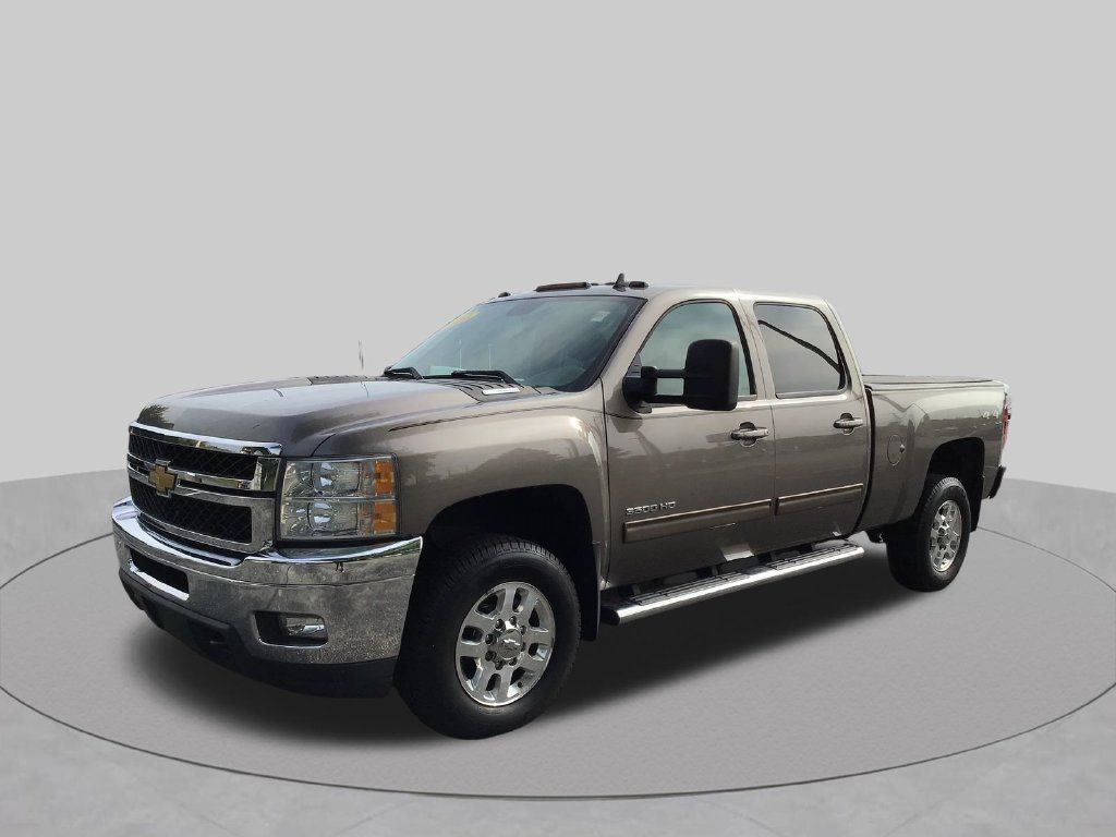 Used 2014 Chevrolet Silverado 3500 LTZ w/ LTZ Plus Package AWD/4WD image 13