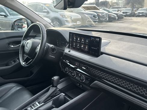 Used 2023 Honda Accord EX-L image 13