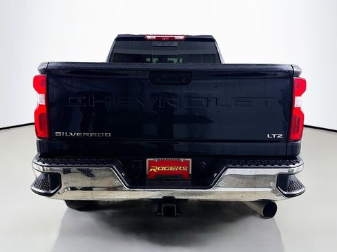 Used 2024 Chevrolet Silverado 3500 LTZ image 6