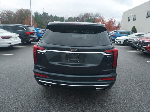 Used 2021 Cadillac XT6 Premium Luxury image 6