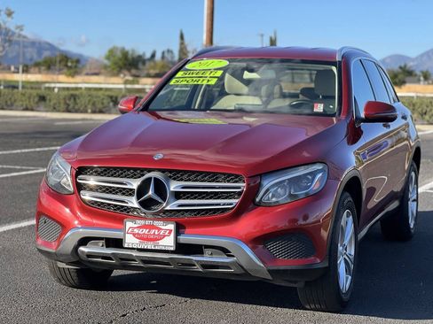Used 2017 Mercedes-Benz GLC 300 w/ Premium 2 Package image 38