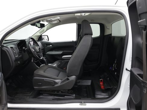 Used 2022 Chevrolet Colorado LT w/ Fleet Safety Package RWD image 19