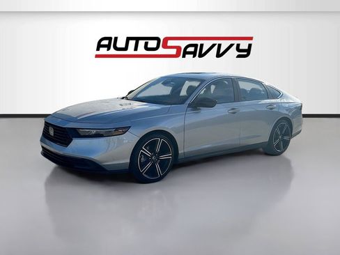 Used 2023 Honda Accord Sport image 3