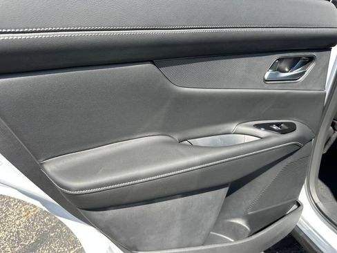 New 2025 Nissan Murano SL w/ Cargo Package image 15