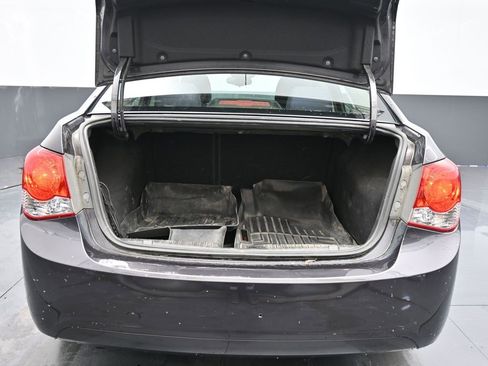 Used 2015 Chevrolet Cruze LT image 34