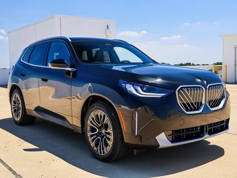 New 2026 BMW X3 xDrive30i w/ Convenience Package AWD/4WD image 3