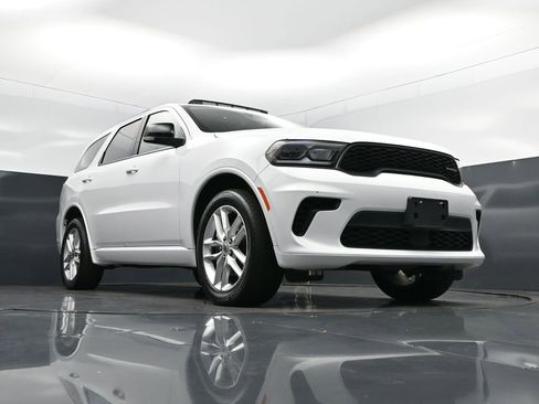 Used 2024 Dodge Durango GT image 45