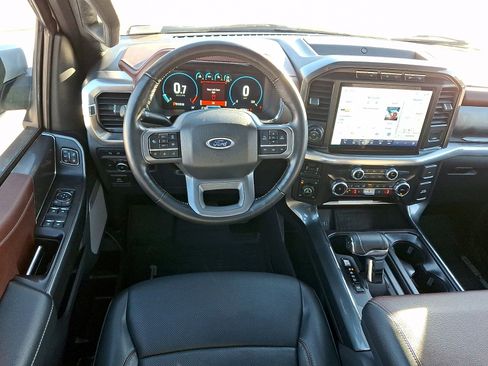 Used 2022 Ford F150 Lariat w/ Equipment Group 502A High image 11