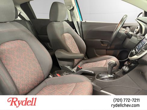Used 2020 Chevrolet Sonic LT w/ Convenience Package FWD image 16