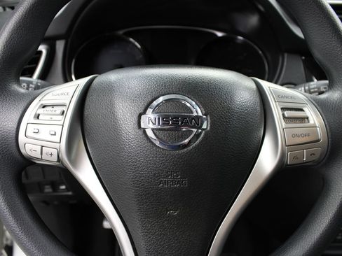 Used 2015 Nissan Rogue SV AWD/4WD image 45