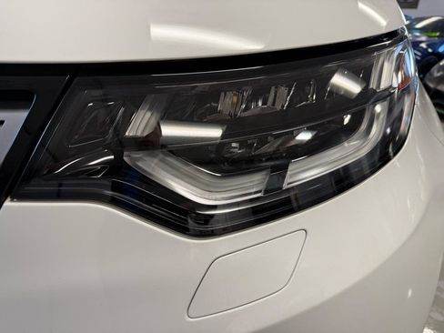 Used 2020 Land Rover Discovery HSE Luxury AWD/4WD image 25