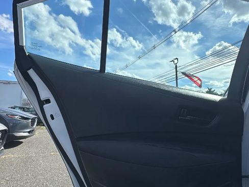 Used 2024 Toyota Corolla LE FWD image 13