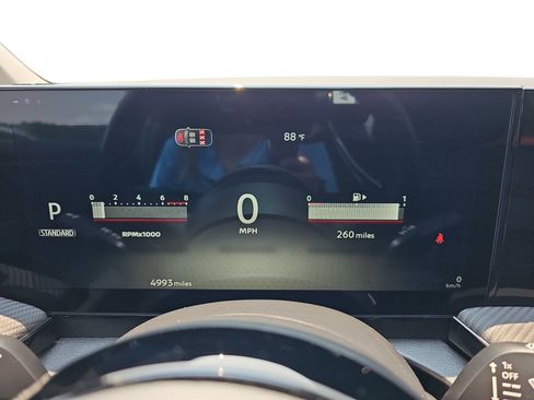 Used 2026 Nissan Kicks SR FWD image 16