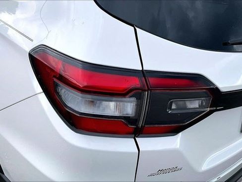 Certified 2025 Honda Pilot Touring image 22
