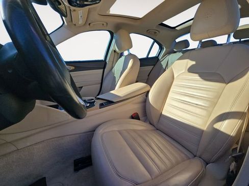 Used 2018 Alfa Romeo Giulia Ti w/ Quick Order Package 22X Lusso image 9