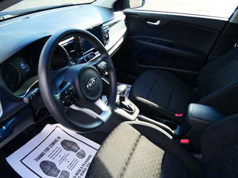 Used 2019 Kia Rio S w/ Technology Package FWD image 12