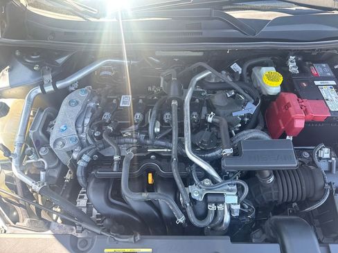 Used 2022 Nissan Sentra SR w/ SR Premium Package FWD image 20