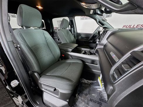 Used 2025 RAM 2500 Lone Star image 26